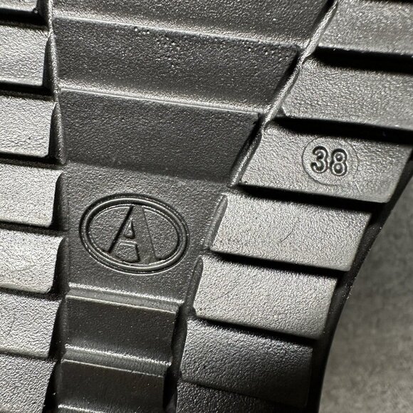 La Canadienne Elisha Pull On Quilted Waterproof Cold Weather Boots Wmns EU38 US8 - Picture 10 of 11